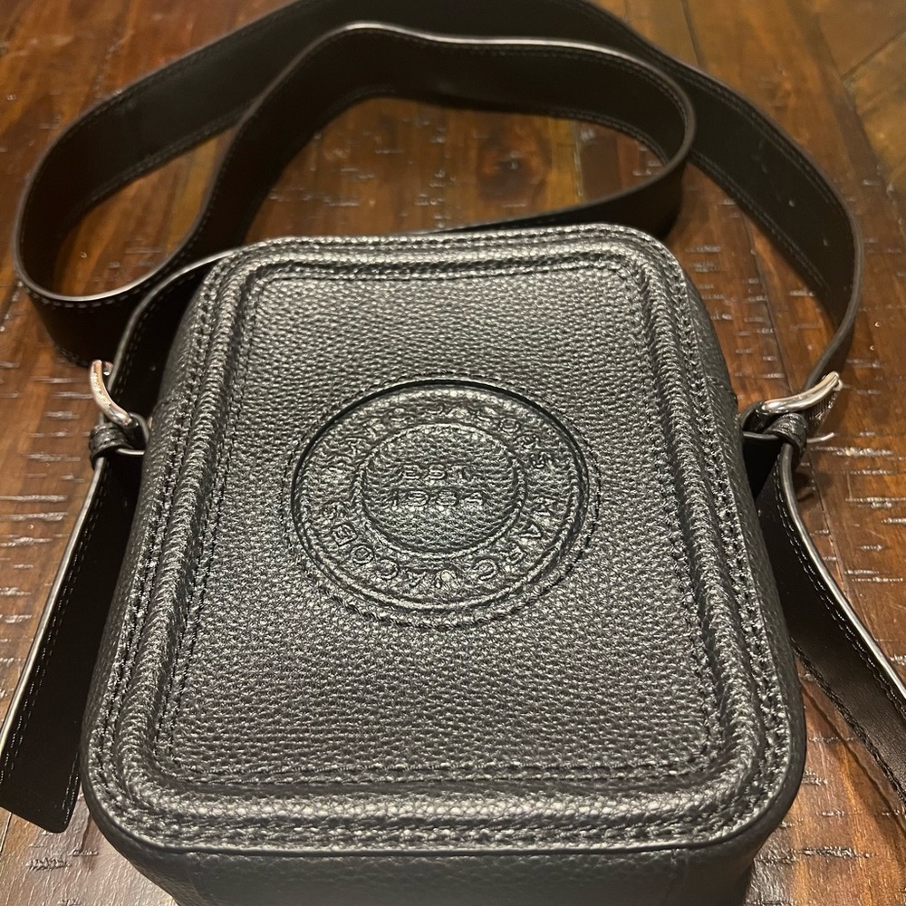Marc Jacobs Authentic Calfskin Signet Stitched Black Crossbody Bag